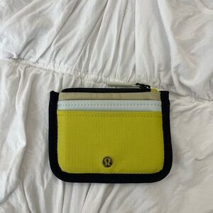 lululemon true identity card case